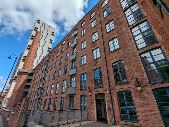 3 Bedroom Apartment To Rent In Chorlton Mill, Cambridge Street, Manchester, M1