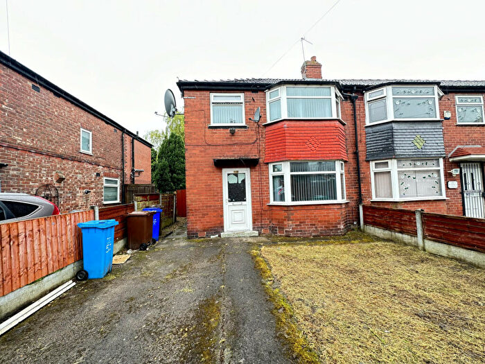 3 Bedroom Semi-Detached House To Rent In Kirk Street, Manchester, M18