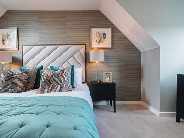 4 Bedroom Semi-Detached House For Sale In Fellows Close, Weldon, NN17