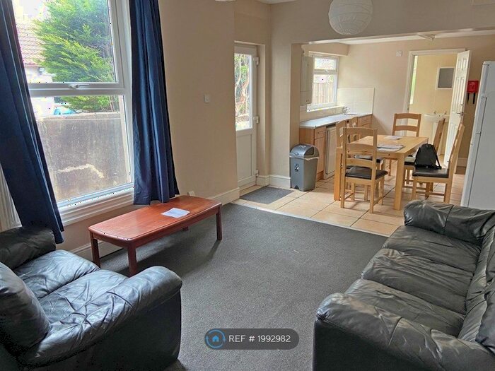 6 Bedroom Semi-Detached House To Rent In Seymour Road, Bishopston, Bristol, BS7