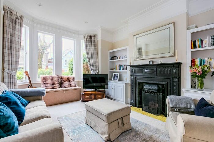 2 Bedroom Flat To Rent In Harborough Road, London SW16