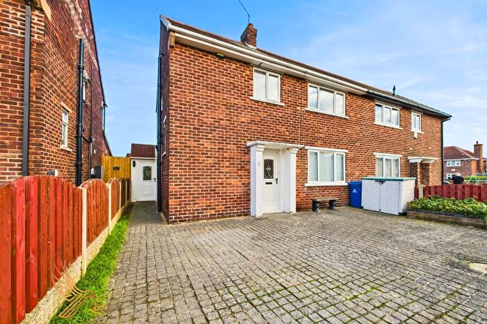 3 Bedroom Semi-Detached House For Sale In Lockesley Avenue, Conisbrough, Doncaster, DN12