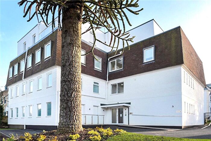 1 Bedroom Apartment For Sale In Edison House, - Winchester Road, Basingstoke, Hampshire, RG21