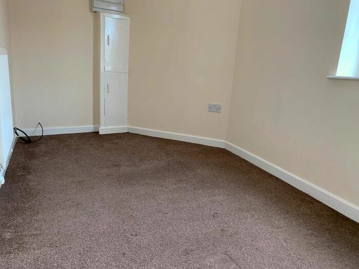 1 Bedroom Flat To Rent In Station Road, Carcroft, Doncaster, DN6