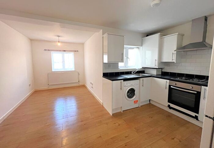 2 Bedroom Apartment To Rent In Woking, Surrey, GU21