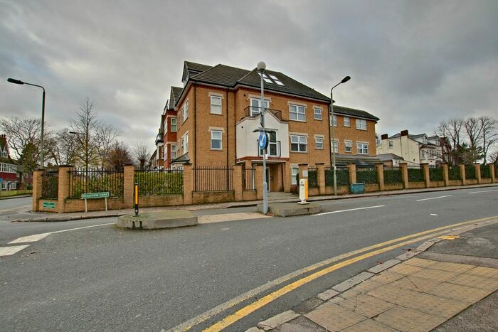 2 Bedroom Flat To Rent In Upper Park Road, Bromley, BR1