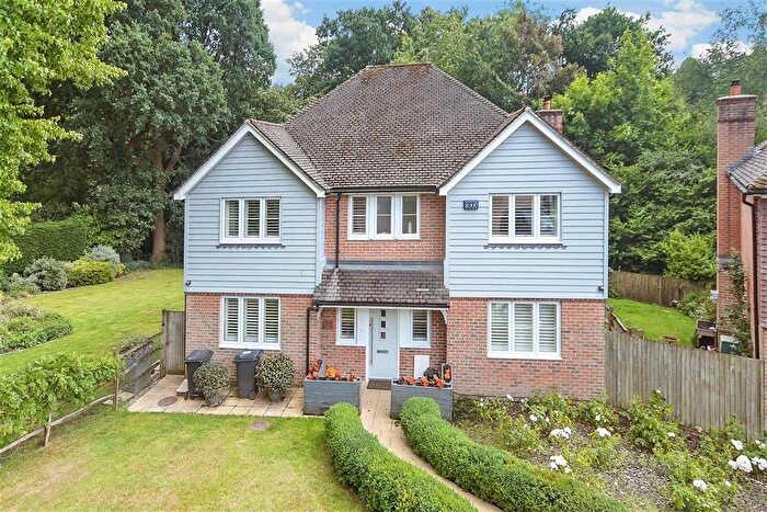 5 Bedroom Detached House For Sale In Welland Close, Crowborough, East Sussex, TN6