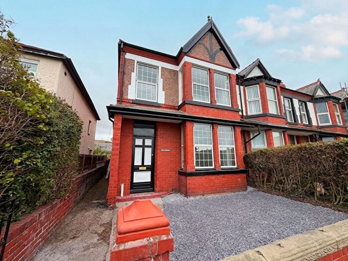 2 Bedroom Flat To Rent In Marine Road, Prestatyn, LL19
