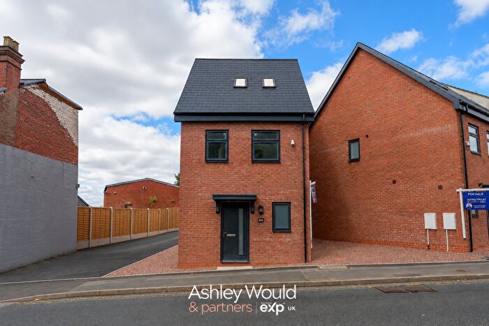 3 Bedroom Detached House For Sale In Shaw Road, Dudley, DY2