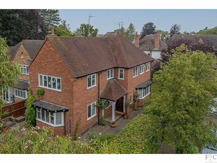 4 Bedroom Detached House For Sale In Knighton Road, Leicester, LE2