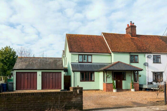 5 Bedroom Semi-Detached House For Sale In Broomfield Cottages, Earls Colne, CO6