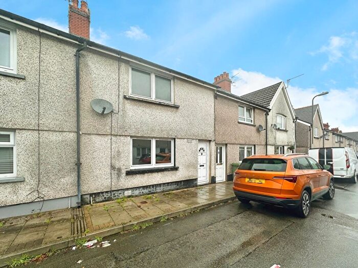 3 Bedroom Terraced House For Sale In Asquith Street, Tir-y-berth, Hengoed, CF82