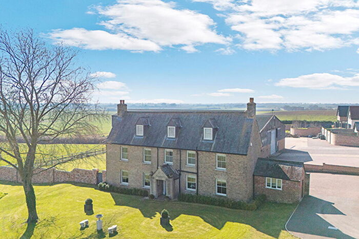 6 Bedroom Detached House For Sale In Manor Farm, Main Street, Coveney Sat Nav, CB6