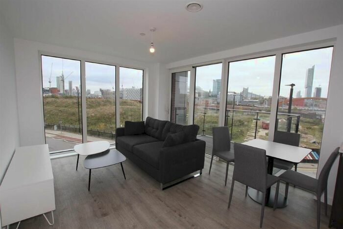 2 Bedroom Flat To Rent In Lockgate Square, Salford, M5