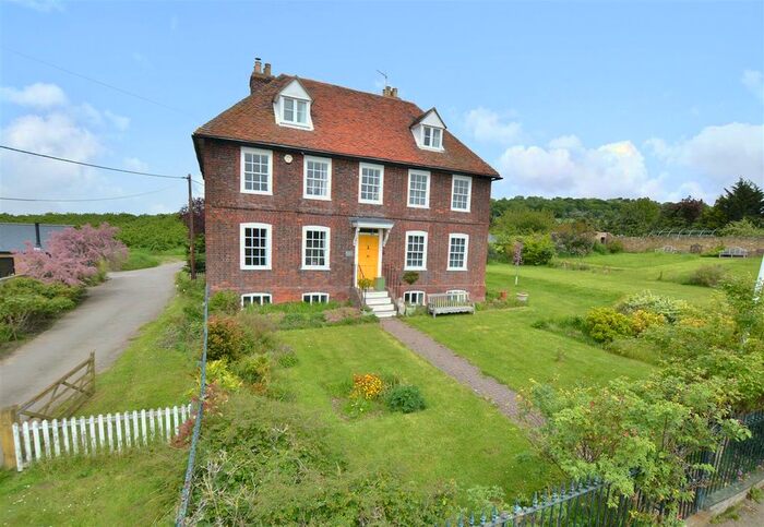 5 Bedroom Detached House For Sale In Cooling Road, High Halstow, Rochester, ME3