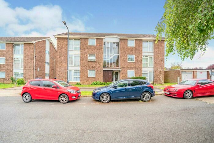 2 Bedroom Flat To Rent In Lulworth Avenue, Wembley, HA9