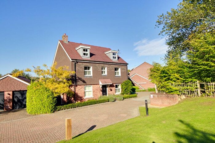 5 Bedroom Detached House For Sale In Knight Close, Haywards Heath, RH16
