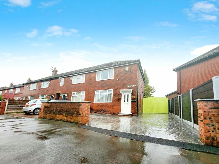 2 Bedroom End Of Terrace House To Rent In Finsbury Road, Reddish, Stockport, SK5