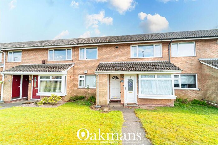 2 Bedroom Maisonette For Sale In Lomas Drive, Birmingham, West Midlands, B31