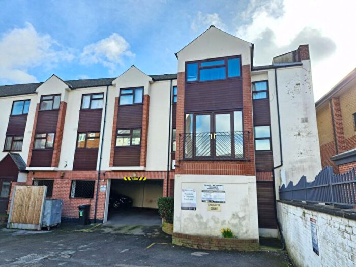 1 Bedroom Flat For Sale In Castle Road, Charlotte Court, PO5