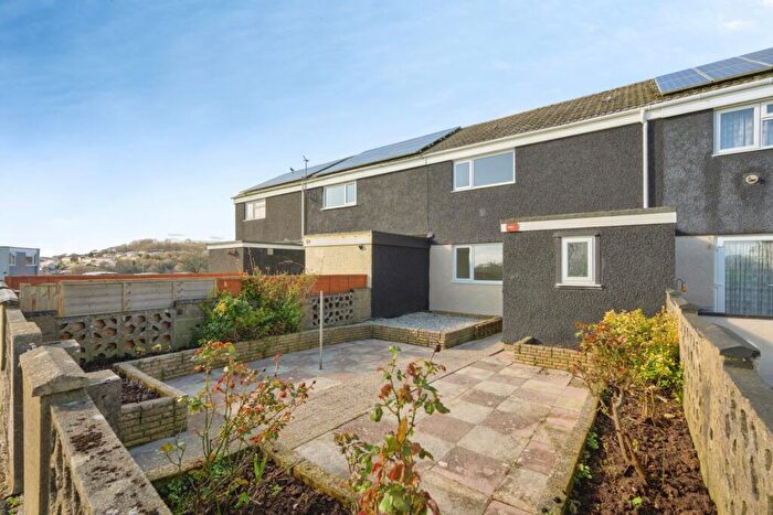 2 Bedroom Terraced House For Sale In Dartmouth Walk, Plymouth, Devon, PL6
