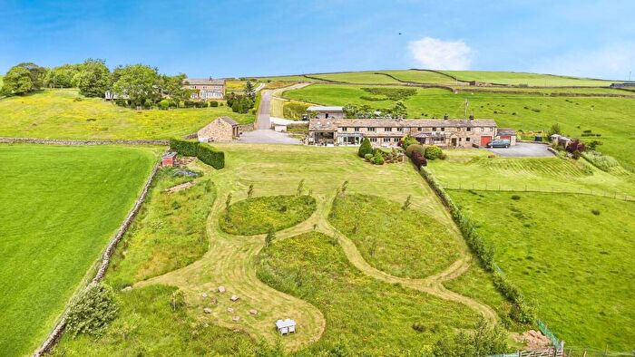 3 Bedroom Barn Conversion For Sale In Haws Barn, Cowling Hill, BD22