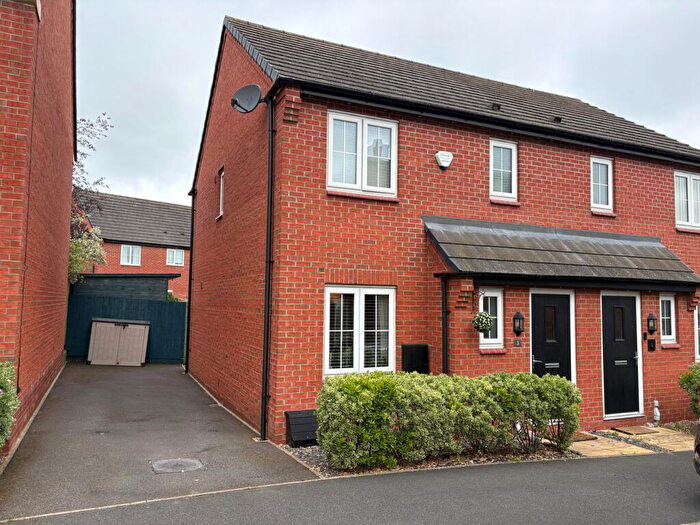 3 Bedroom Semi-Detached House For Sale In Mulberry Way, Rothley, Leicester, LE7