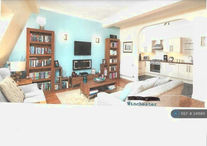 2 Bedroom Flat To Rent In Penn Court, Winchester, SO23