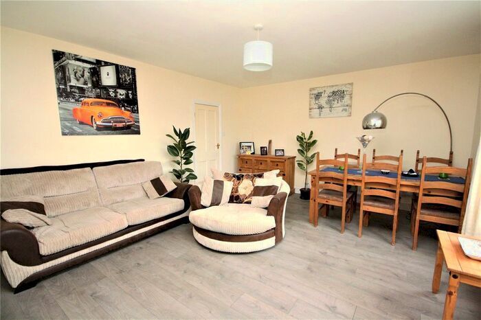 1 Bedroom Flat To Rent In Cauldwell Hall Road, Ipswich, Suffolk, IP4