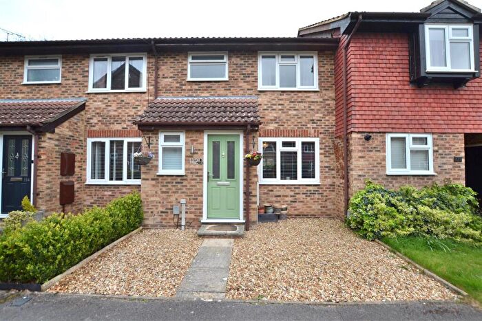 3 Bedroom Terraced House For Sale In Netherhouse Moor, Church Crookham, Fleet, GU51