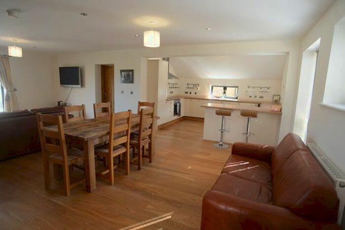3 Bedroom Barn Conversion To Rent In Horam, Heathfield, TN21