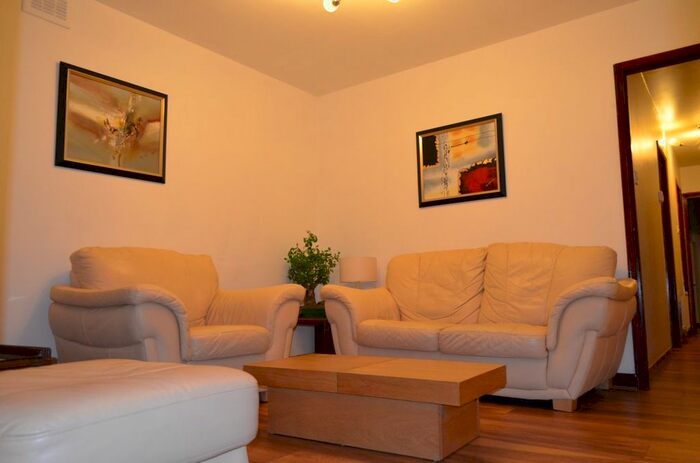 Studio To Rent In Langford Road, Cockfosters, Barnet EN4