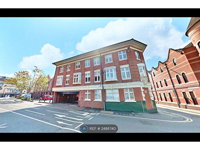 2 Bedroom Flat To Rent In Minster Court, Leicester, LE1