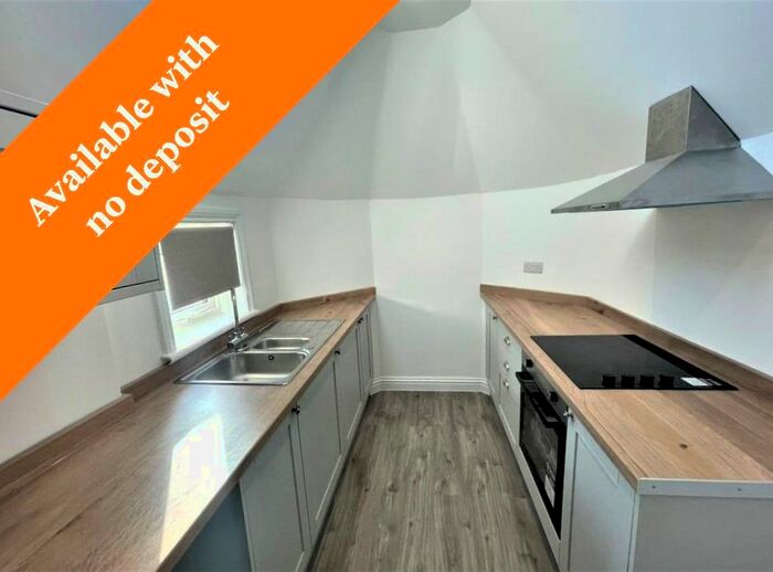 2 Bedroom Flat To Rent In Linden Grove, Gosport, PO12