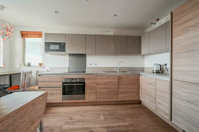 2 Bedroom Flat To Rent In Pioneer Court, , Canning Town, London, E16