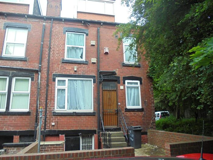 2 Bedroom End Of Terrace House To Rent In Tilbury View, Holbeck, Leeds, LS11