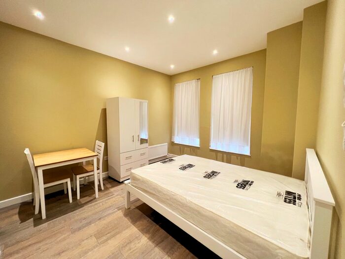 Studio To Rent In Torridon Road, London, SE6