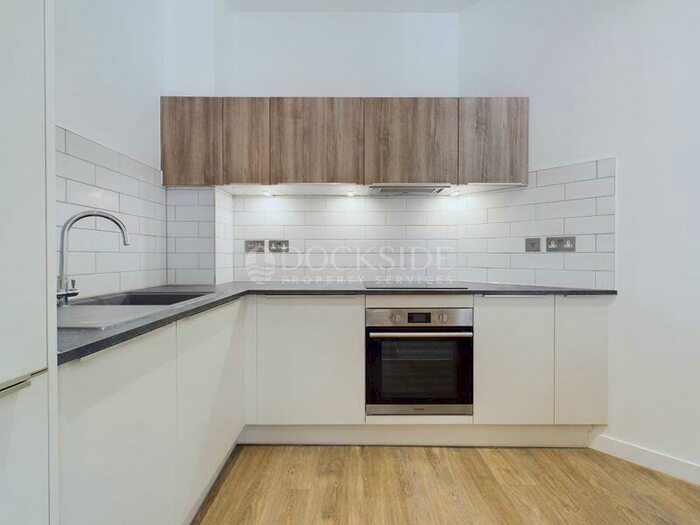 2 Bedroom Flat To Rent In Prince Regent House, Chatham Maritime, ME4