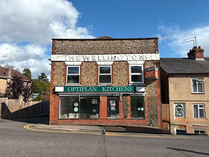 1 Bedroom Flat To Rent In Wellington Lane, Farnham, Surrey, GU9