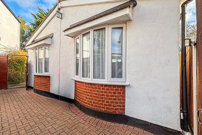 2 Bedroom Detached Bungalow For Sale In Britannia Gardens, Westcliff-on-Sea, SS0