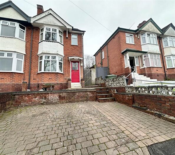 2 Bedroom Semi-Detached House To Rent In Abbey Road, Redditch, B97