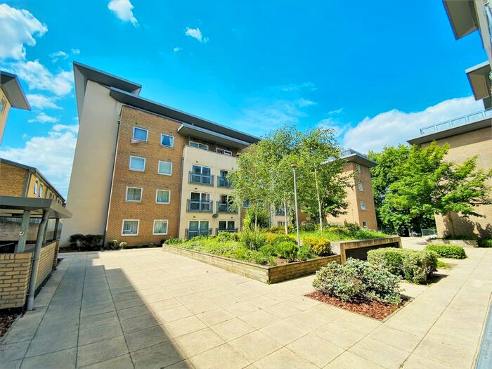 1 Bedroom Flat To Rent In Alder Court, Cline Road, Bounds Green, N11