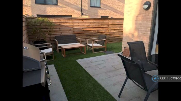 2 Bedroom Semi-Detached House To Rent In Flamsteed Close, Cambridge, CB1