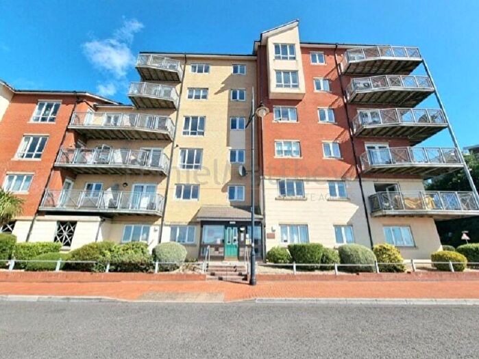 2 Bedroom Flat To Rent In Glan Y Mor, Barry, The Vale Of Glamorgan., CF63