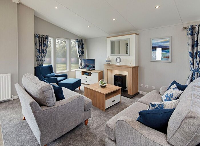 2 Bedroom Park Home For Sale In Gartmore, Stirling, FK8