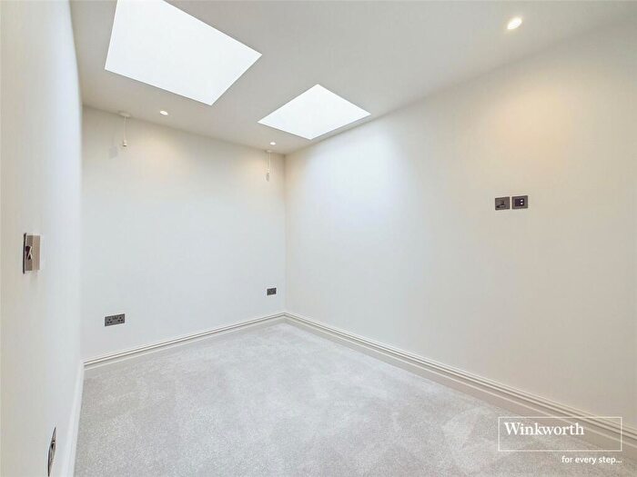 2 Bedroom Apartment To Rent In Prospect Street, Caversham, Reading, Berkshire, RG4
