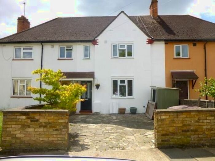3 Bedroom Terraced House To Rent In Crowther Avenue, Brentford, Middlesex, TW8