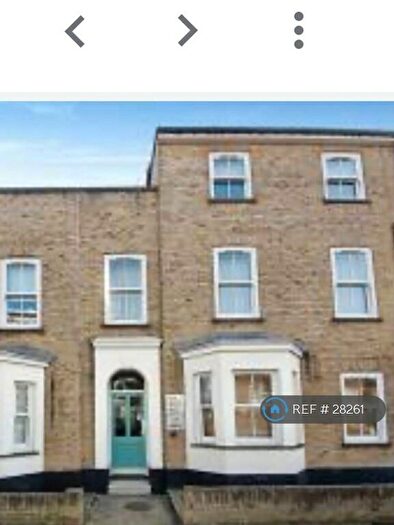 1 Bedroom Flat To Rent In Fairfoot Road, Bow, E3
