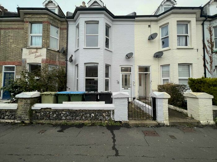 Studio To Rent In Bayford Road, Littlehampton, BN17