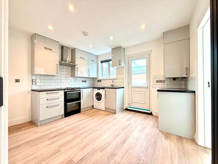 3 Bedroom Terraced House To Rent In Crescent Road, Dagenham, RM10